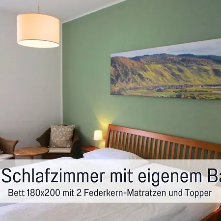 Ferienhaus Schwaab-Scherr, Genau Zwischen Bernkastel-Kues Und Traben-Trarbach, Mit Kostenlosem Oepnv-Ticket Fuer Bus Und Bahn, Parkplaetzen, Fahrradgarage Und Vielen Tipps Erden Esterno foto